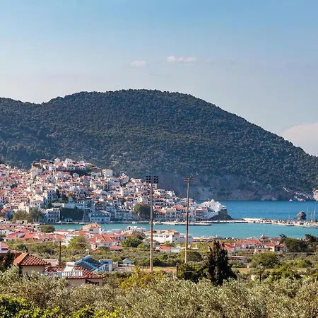Daphne Skopelos