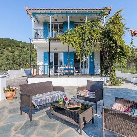 Daphne * Skopelos