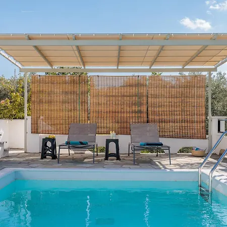 Daphne * 斯科派洛斯